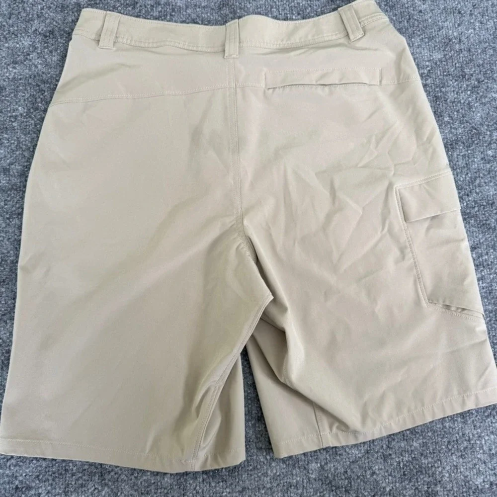 Under Armour Cargo Shorts Mens 30 Hiking Outdoor Polyester Stretch Tan Khaki